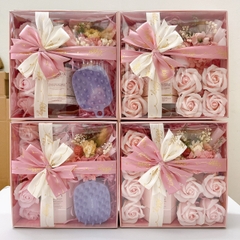 [Hộp Hồng-STHT] Hộp Quà Sữa Tắm Hoa Trà Camellia Weilaiya 450ml + Lược Tắm Gội