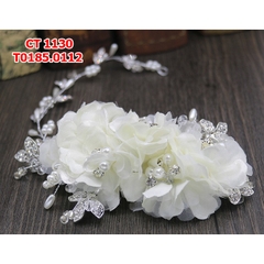 Ốp hoa voan đính hạt nhưa cài tóc cô dâu