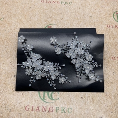 Đôi cài tóc cô dâu hoa nhỏ đính đá mẫu thủ công VN mới t5/2023 Gianpkc SP2223380 giangpkc-phu-kien-thoi-trang