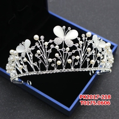 Vương miện cô dâu đẹp trắng bướm đẹp