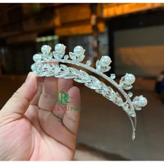 Vương miện cô dâu viền đá đính chóp hạt trai thanh lịch mẫu đẹp 2022 Giangpkc TP HCM SP2219564