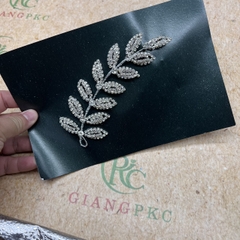 Cài ốp lá cô dâu chất liệu dây đá hợp kim thủ công đơn giản TP HCM Giangpkc SP2221710 8-2022  giangpkc-phu-kien-thoi-trang