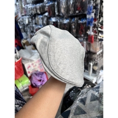 Nón bánh tiêu chụp hình cậu ba Sài Gòn giangpkc