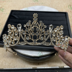 Vương miện đá đen dáng thấp cho hoá trang công chúa Giangpkc 2023  giangpkc-phu-kien-thoi-trang