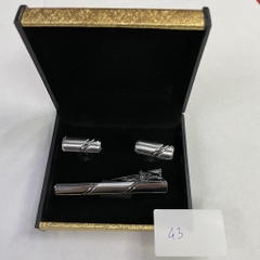 Măng set kèm kẹp Cavat có hộp đựng
