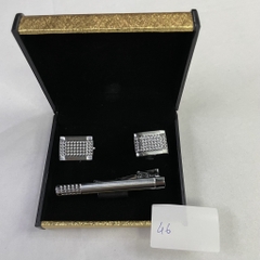 Măng set kèm kẹp Cavat có hộp đựng