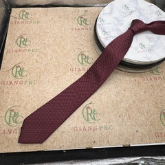 Cà vạt nam màu đỏ đô vải chấm mẫu mới tự thắt 8cm đẹp 2023 Giangpkc