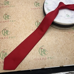 Cà vạt nam màu đỏ tươi chấm bi mẫu mới tự thắt 8cm đẹp 2023 Giangpkc