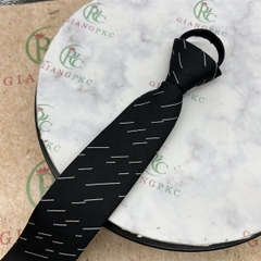 Cà vạt nam mẫu thắt sẵn dây kéo 6cm màu đen xước mưa mới nhất 2023 Giangpkc