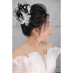 Cài tóc cô dâu bộ đôi hoa trắng viền đá lông vũ mẫu mới t10-2023 Gianpkc