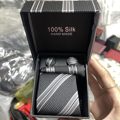 Cà vạt nam màu đen kẻ trắng kèm hộp bản nhỏ 6cm dành cho nam thanh niên set đầy đủ mẫu t11-2023 Giangpkc 011-45