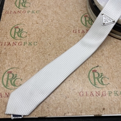 Cà vạt 6cm tự thắt màu trắng chấm bi Pra mẫu 2023 Giangpkc