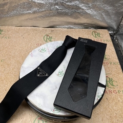 Cà vạt 6cm tự thắt màu đen kẻ tăm Pra kèm hộp đựng mẫu 2023 Giangpkc