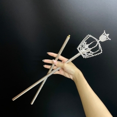 Quyền trượng trao giải mẫu mới