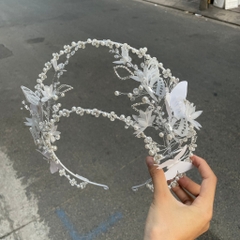 Mấn cô dâu cách tân màu trắng hạt trai pha lê