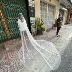 Khăn voan cô dâu dài 3m hoa ren viền đuôi trơn