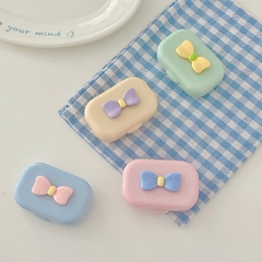 Khay gương gắn nơ kèm dụng cụ đeo