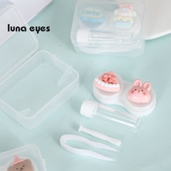 Khay gắn thú hộp vuông kèm dụng cụ đeo lens