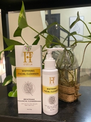 Sữa rửa mặt Whitening Facial Cleanser