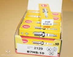 Bugi NGK 91828 B7HS-10 Cho Máy 2 Kỳ