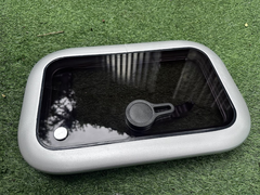 Cửa Nóc Nhôm, KÍNH Acrylic , Kích Thước trong 260x343mm, ngoài 408x625mm, MÃ BS-0089AA02, hàng mới 100%