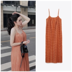Váy hai dây kẻ dập ly dáng rộng Zara Auth New Tag có sẵn 5039/614 5039614