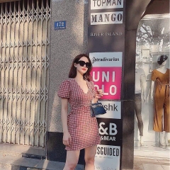 Váy Zara cổ V kẻ caro Auth new tag có sẵn