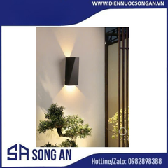 Đèn tường cầu thang