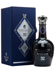 Rượu whisky pha trộn Scotland Royal Salute 32 năm