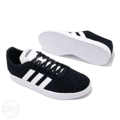 [Chính hãng] Giày thể thao nam Adidas DA9853