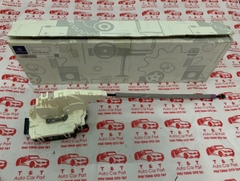 A2047304035-Cụm cơ cấu khóa cửa trước xe Mercedes E200, E250
