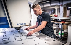 PHẦN 4: XƯỞNG KIM LOẠI VÀ ĐỒ ĐIỆN TỬ HK AUDIO