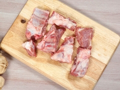 Sườn già heo C.P khay 500g (9-11 miếng)
