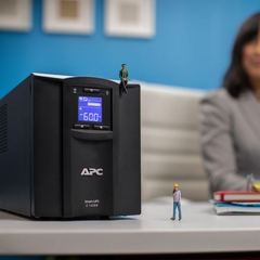 Bộ lưu điện APC Smart-UPS SMC1000IC (1000VA/600W)