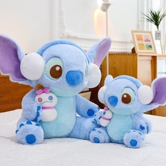 Gấu bông Stitch đeo tai nghe