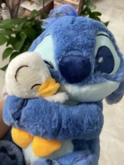 Stitch Hug ôm nhau tình cảm
