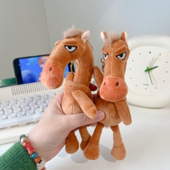 Móc khoá ngựa khoanh tay