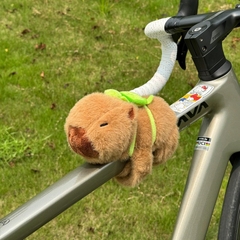 Vòng tay chuột lang capybara đeo ba lô rùa