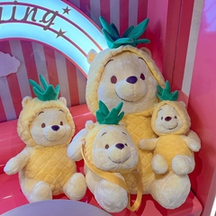 Gấu bông Pooh đội dứa
