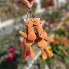 Móc khoá ngựa khoanh tay