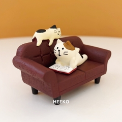 Decor Mèo ngồi ghế Boxy Cat