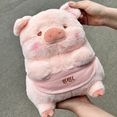 Gấu bông heo Lulu đeo tạp dề