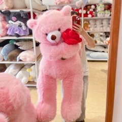 Teddy lông kim ôm hoa