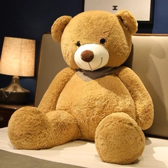 Teddy đeo yếm cỡ bự