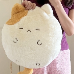 Mèo tựa lưng Sami Cat