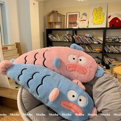 Gối ôm cá mặt hề