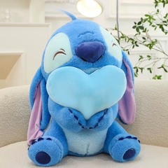 Gấu bông Stitch ôm tim