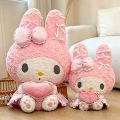Gấu bông Melody ôm tim