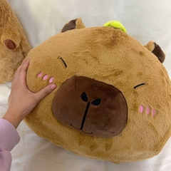Gấu bông tựa lưng chuột lang nước Capybara