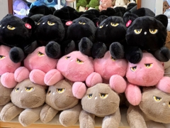 Gối ôm mèo mắt xéo Neko Chan 60cm